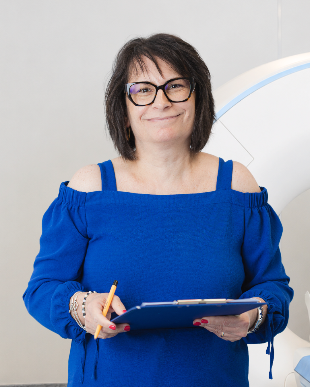Ritratto di Cinzia Cambarau, accoglienza dello Studio.